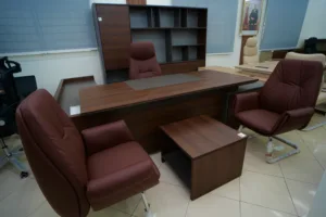 Bureau de Direction Bois Foncé avec Retour et Rangement – Design Moderne 240x100 cm