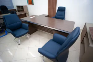 Bureau de Direction Gris D220 avec Retour et Caisson Fixe – Modèle DF9201