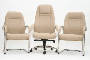 Pack de fauteuils de bureau en simili cuir beige – Design et confort professionnels